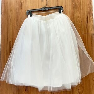 bebe White A-Line Tulle Skirt